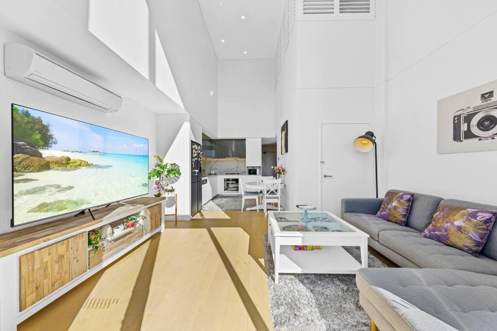 Suitetrails - Epping Sunlit Luxury Loft - 2Bedrooms and High Ceilings