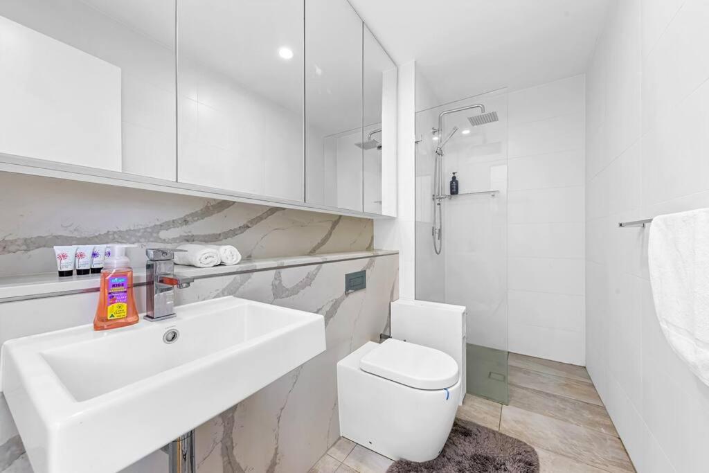 Suitetrails - Epping Sunlit Luxury Loft - 2Bedrooms and High Ceilings