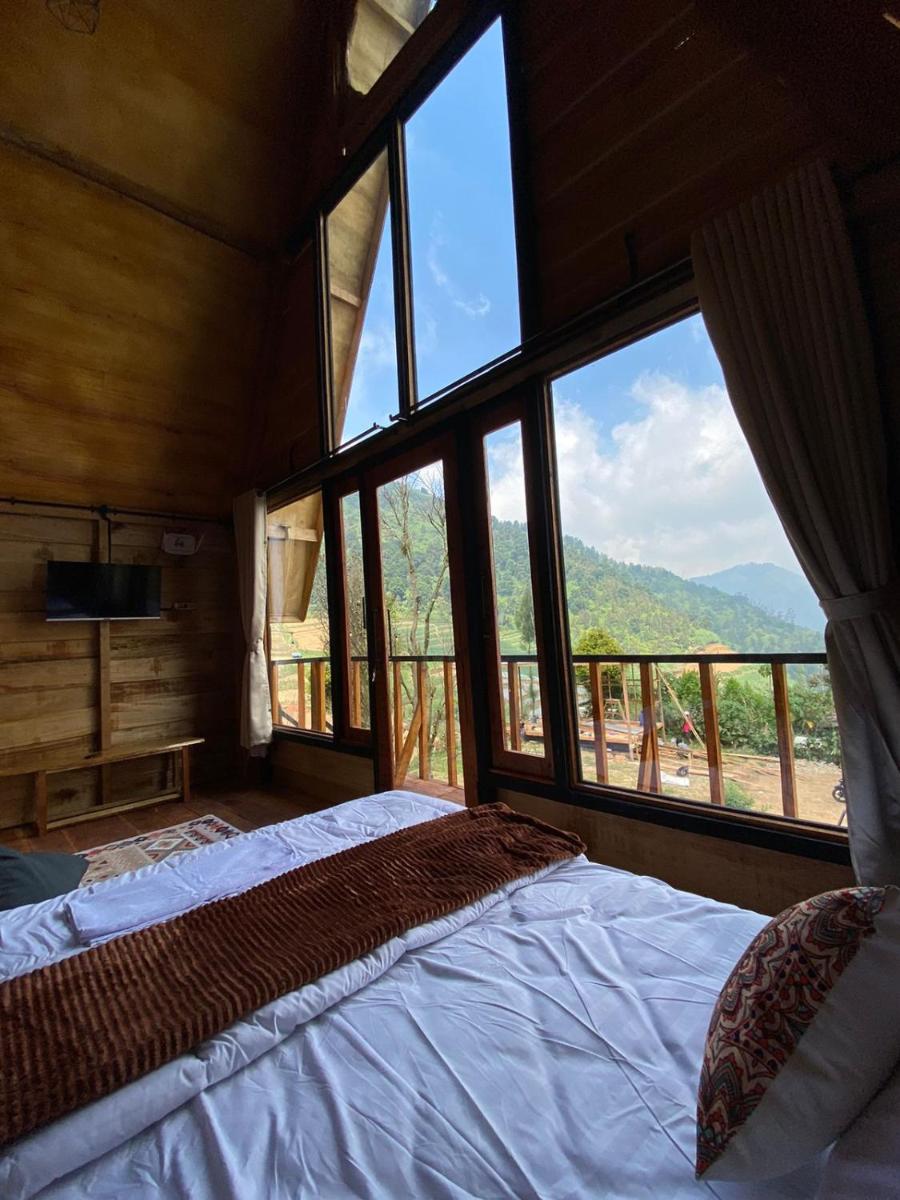 Suitetrails - Satha private villa Dieng