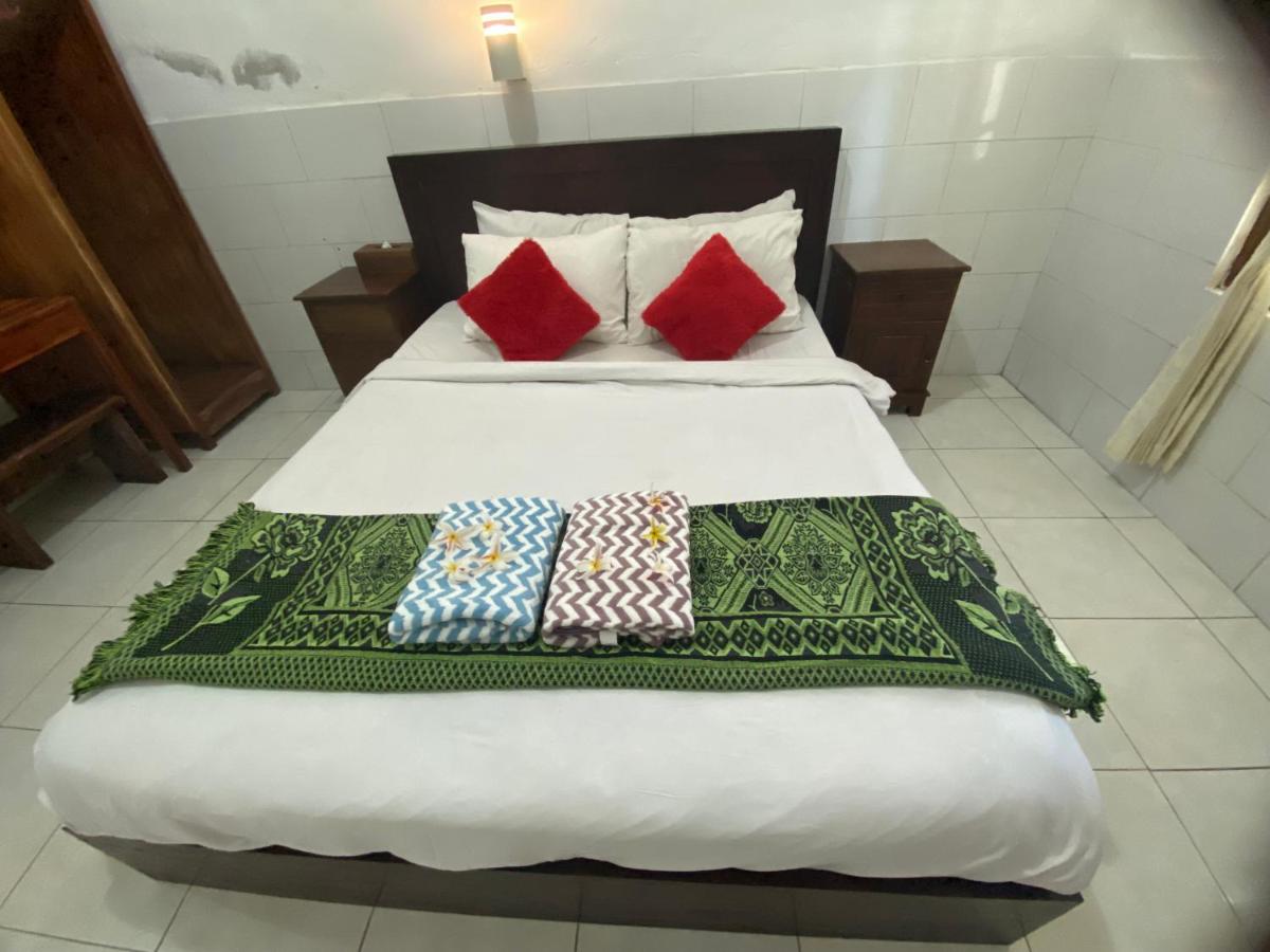 Suitetrails - My art Hostel and homestay