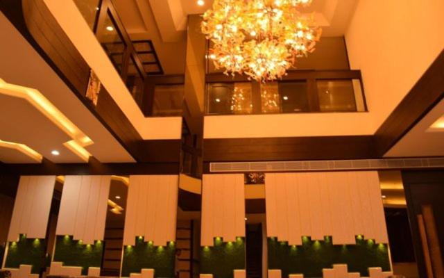 Hotel Solista - Housity