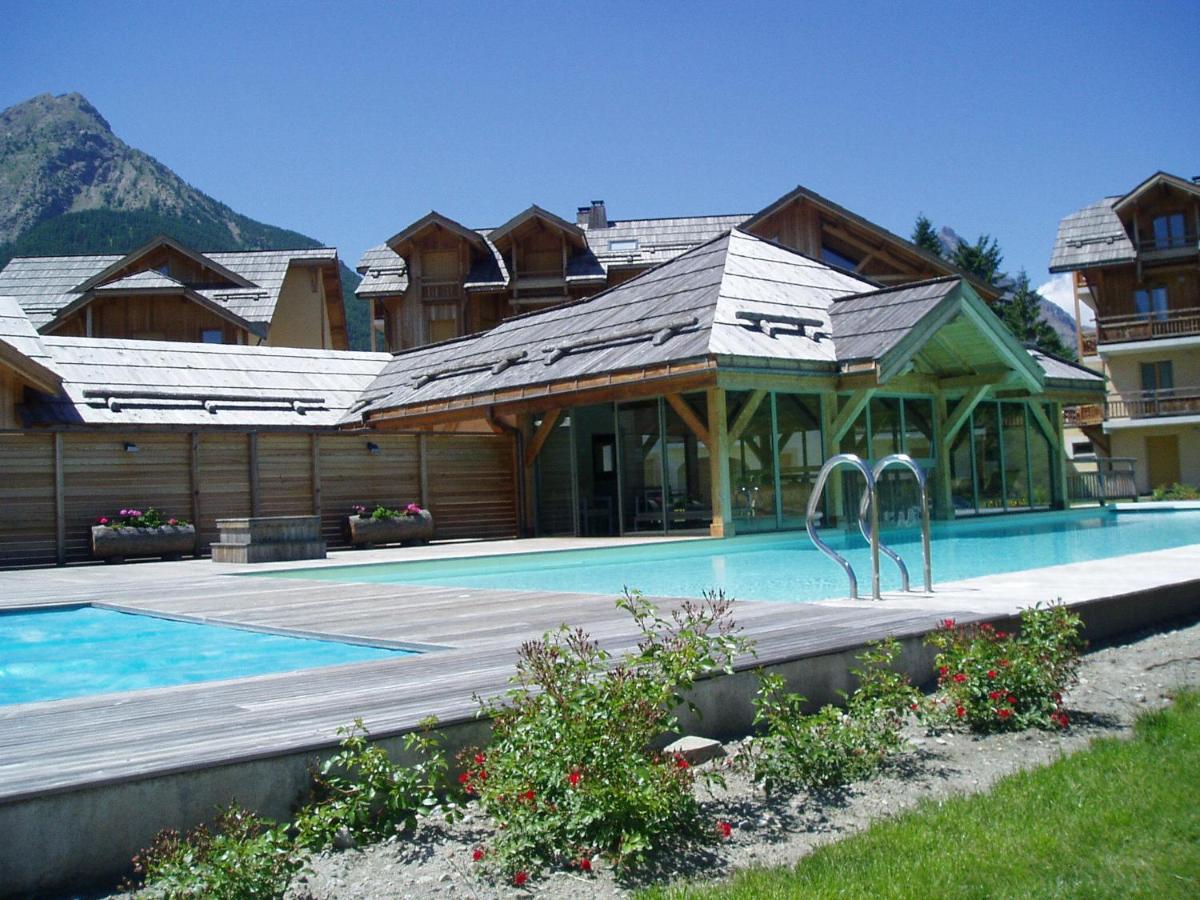 Apartment in Chalet Chamoissiere - Housity