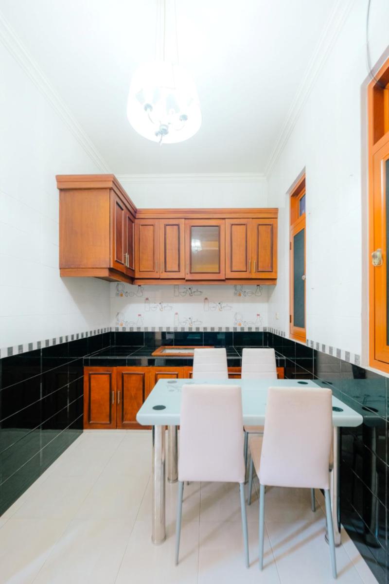 Homestay Jogja Pogung Dekat UGM by Simply Homy - Housity