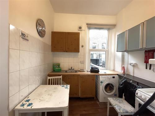 Guest Room - Housity