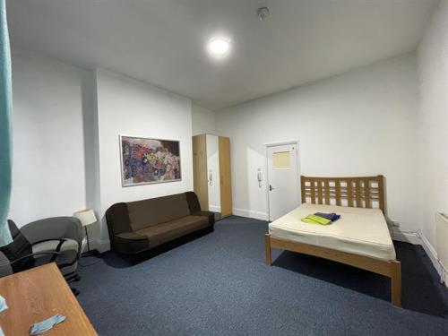 Guest Room - Housity