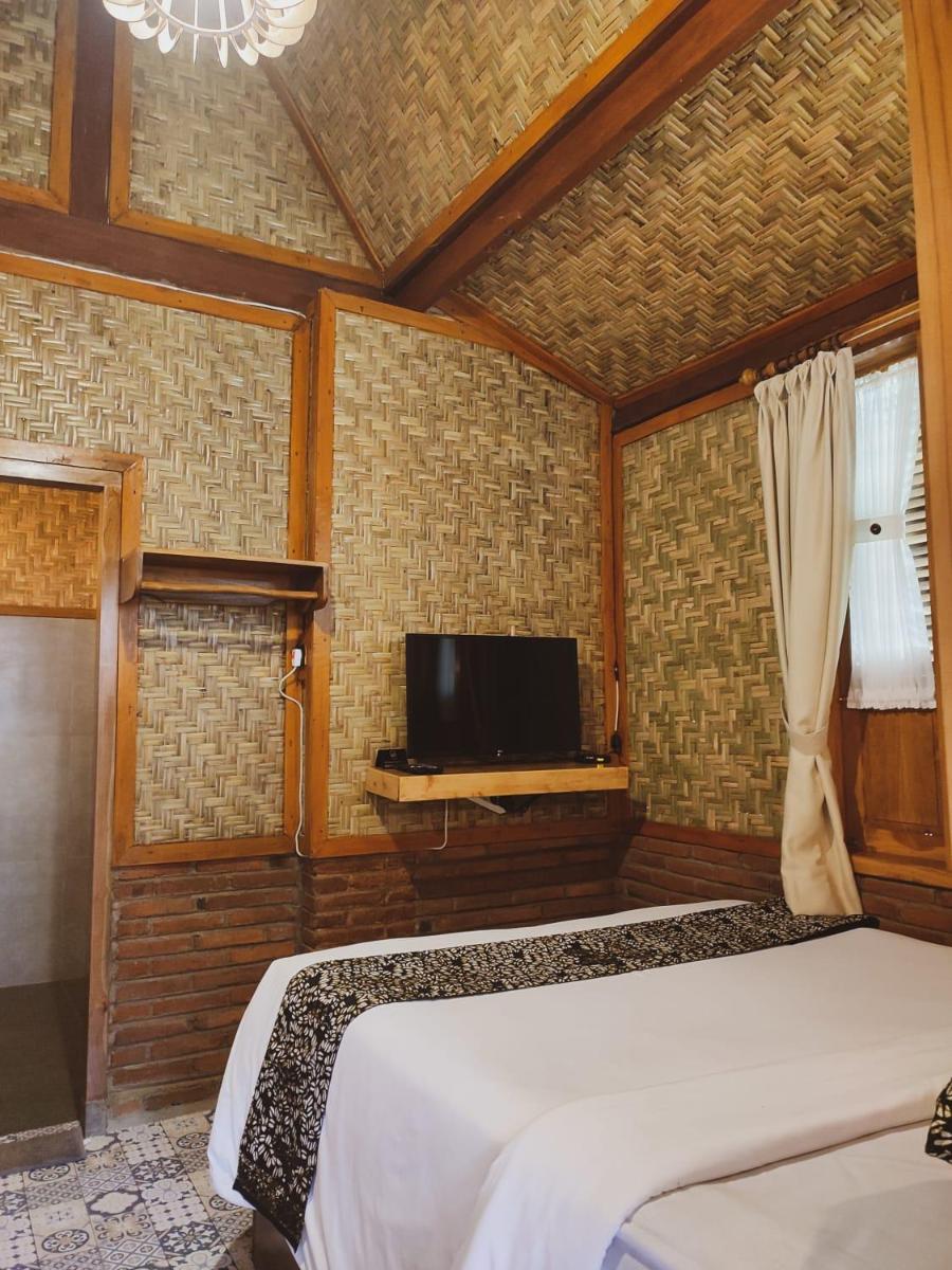 Andung Andung Villa and Resto - Hizvo