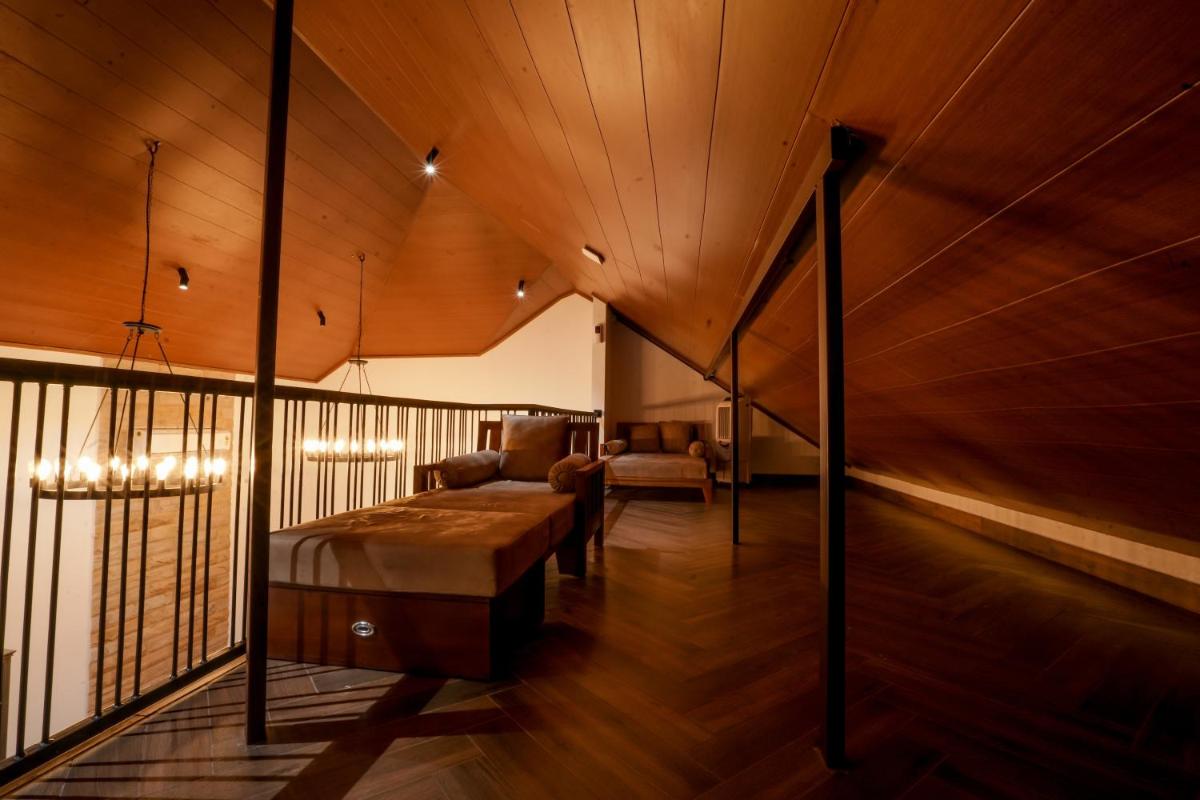 the grand farm house by era nature - Housity