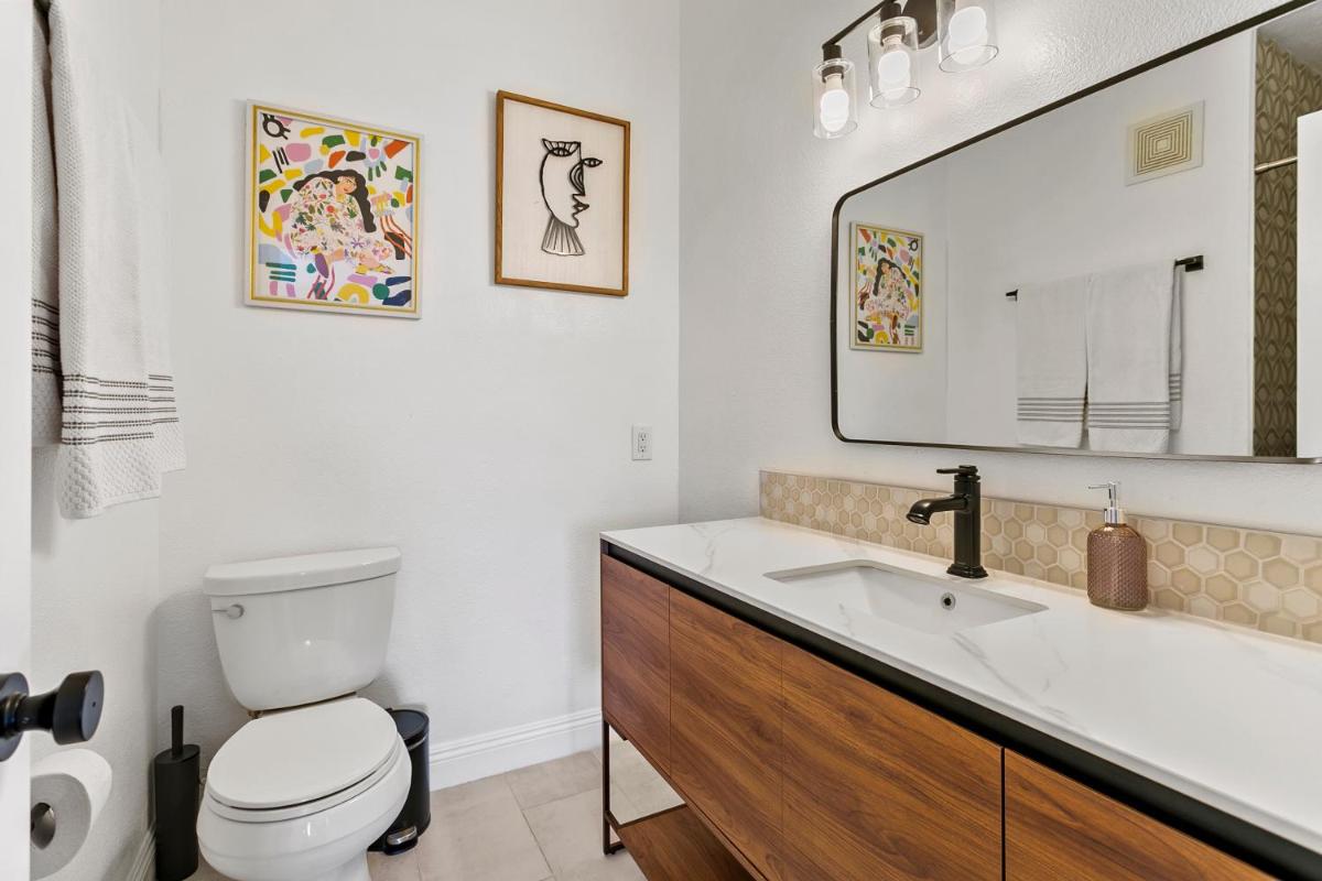 Suitetrails - 2br Condo - Sleeps 6 - Garage - Wifi Laguna