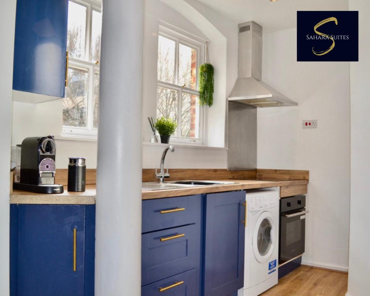 Quirky Modern Two Bedroom Apartment By Sahara Suites Short Lets & Serviced Accommodation Newcastle - Housity