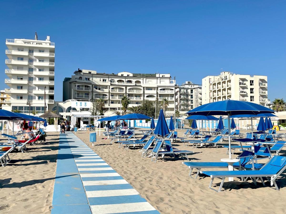 Yes Hotel Touring & SPA - Housity
