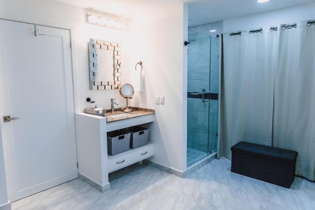Suitetrails - SilverWhite Condo