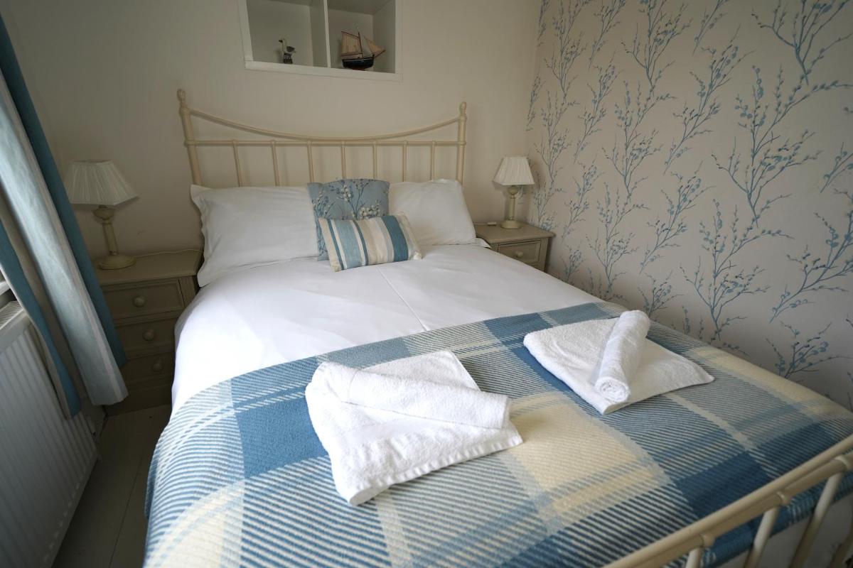 Cranny Cottage Carnlough - Housity