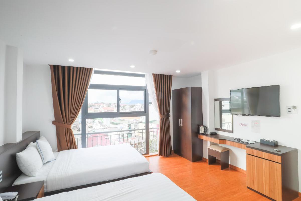 TTR Midtown View Hotel - Housity