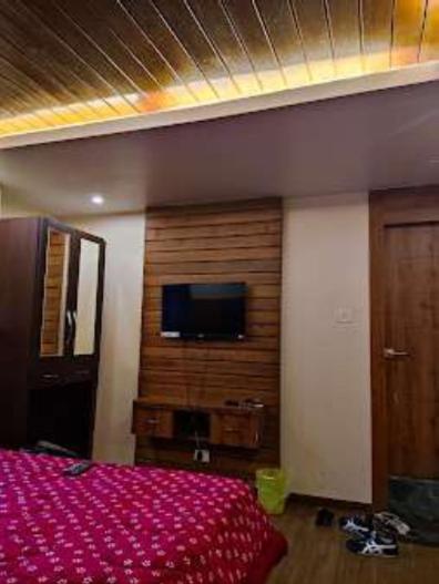Suitetrails - Hotel Darjeeling Astro