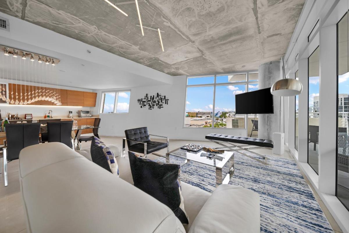 Suitetrails - Spacious 3-Bedroom Midtown Condo