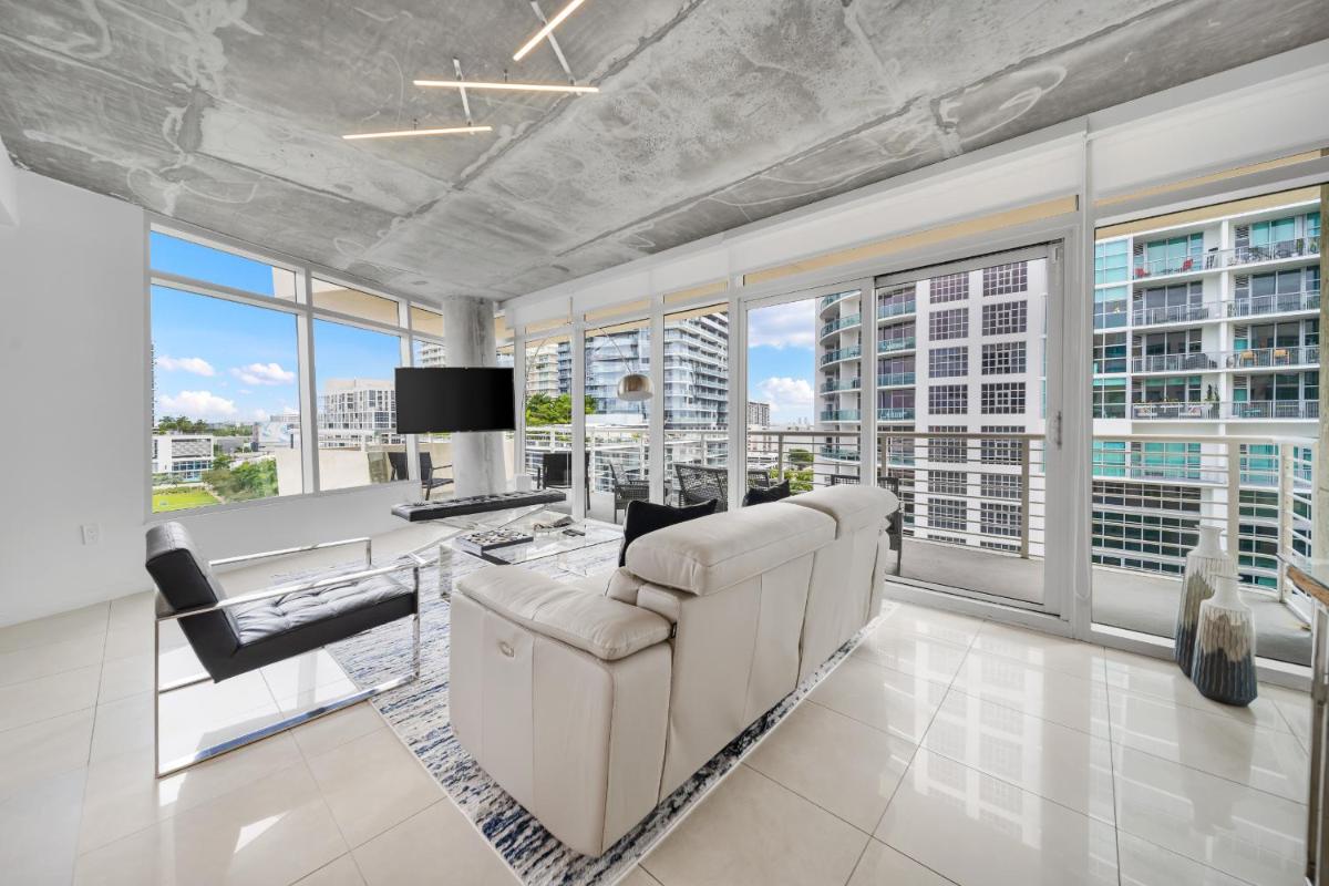 Suitetrails - Spacious 3-Bedroom Midtown Condo