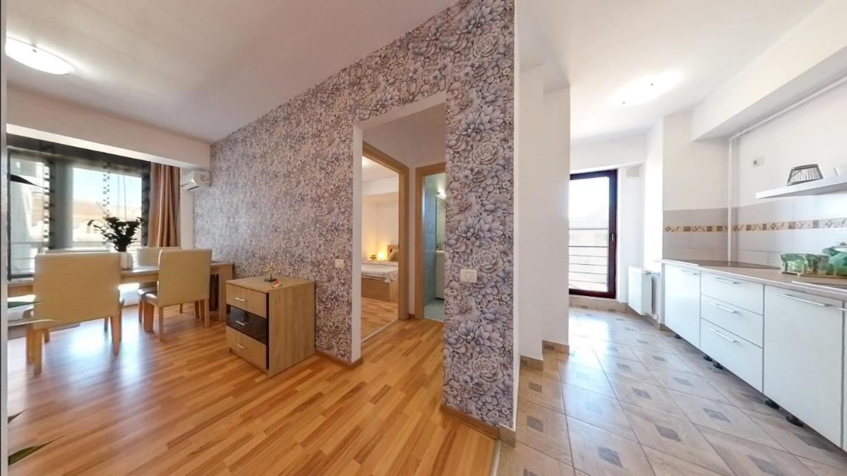 Suitetrails - Old Town Flowery Apartment