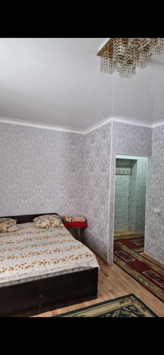 Kvartira posutochnaia semei - Housity