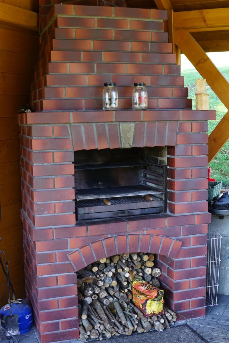 Pokoje Gościnne Pod Lipą - Housity