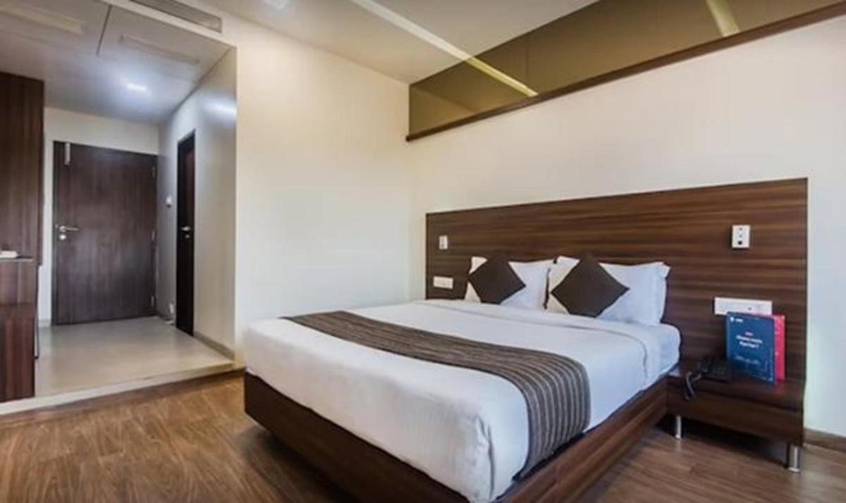 FabHotel Solitaire Residency - Housity