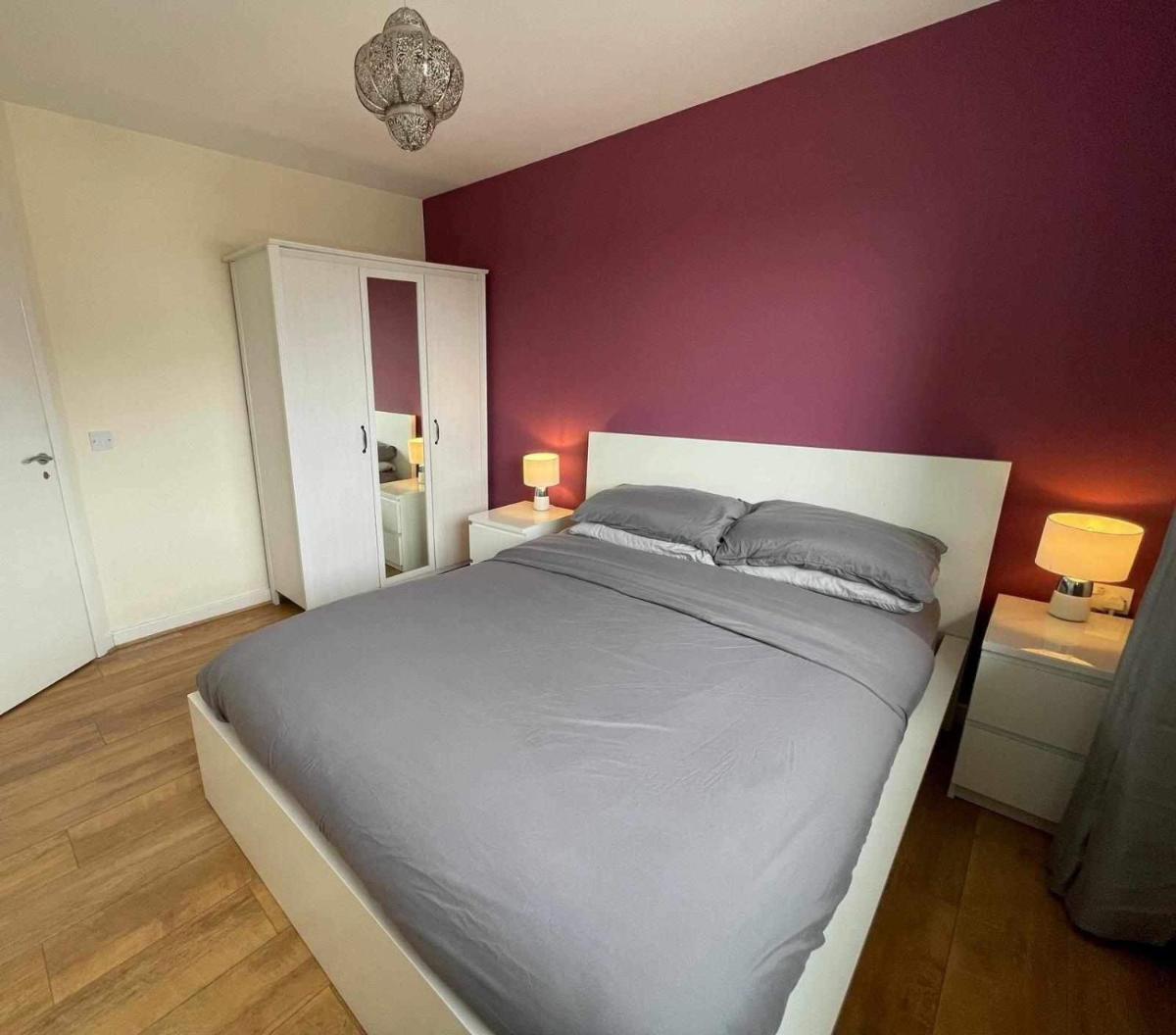 One bedroom with Great city views - Housity