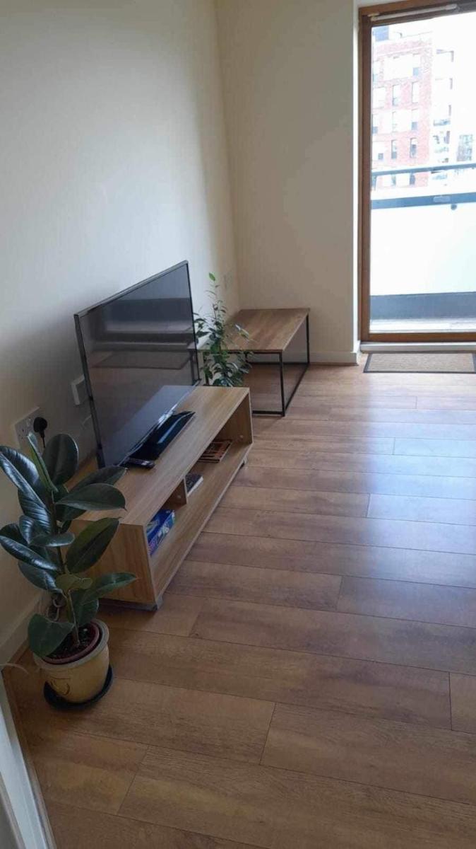 One bedroom with Great city views - Housity