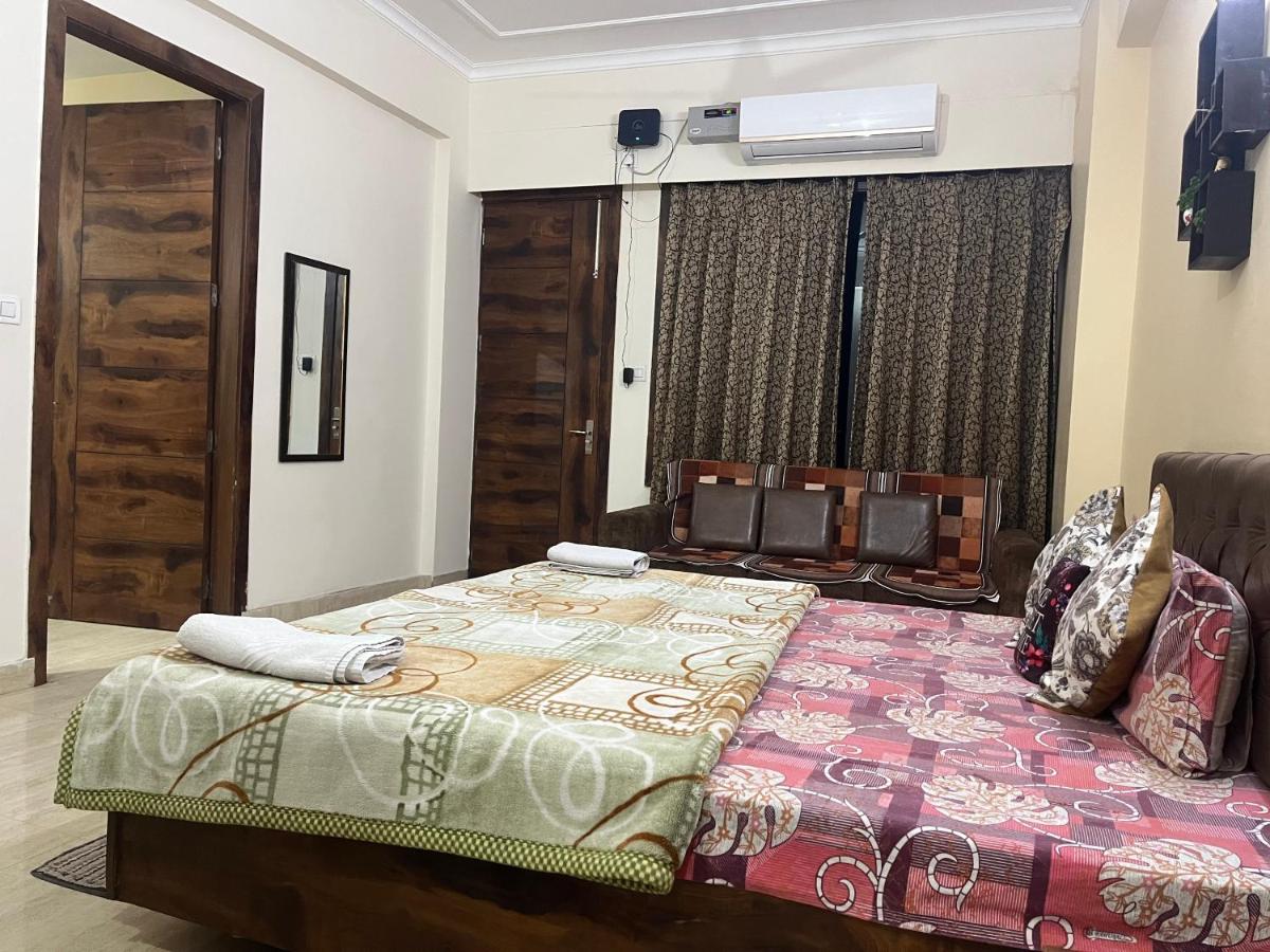 Suitetrails - 1BHK Budget Home Stay -Tapovan -Stay in Luxury