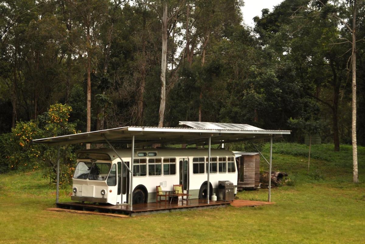 Suitetrails - Coffee Grounds - The Bus
