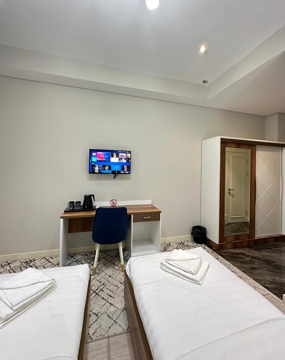 Nur Makon Hotel - Housity