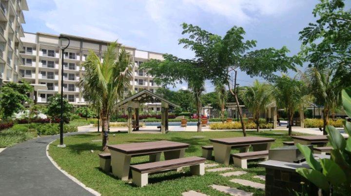Suitetrails - Acacia Estates Taguig
