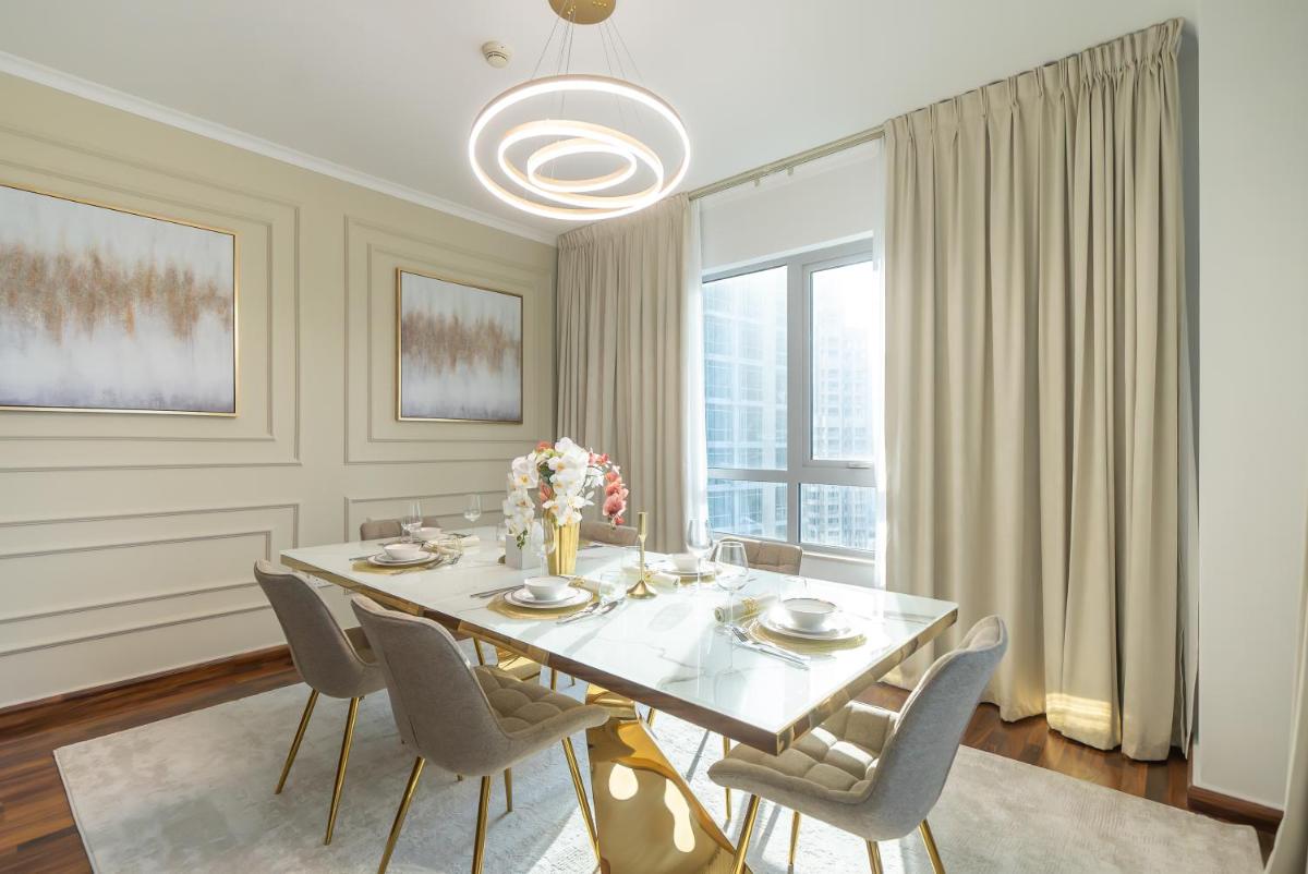 Luton Vacation Homes - Full Burj Khalifa & Fountain view, Downtown, Dubai - 18AB02 - Housity