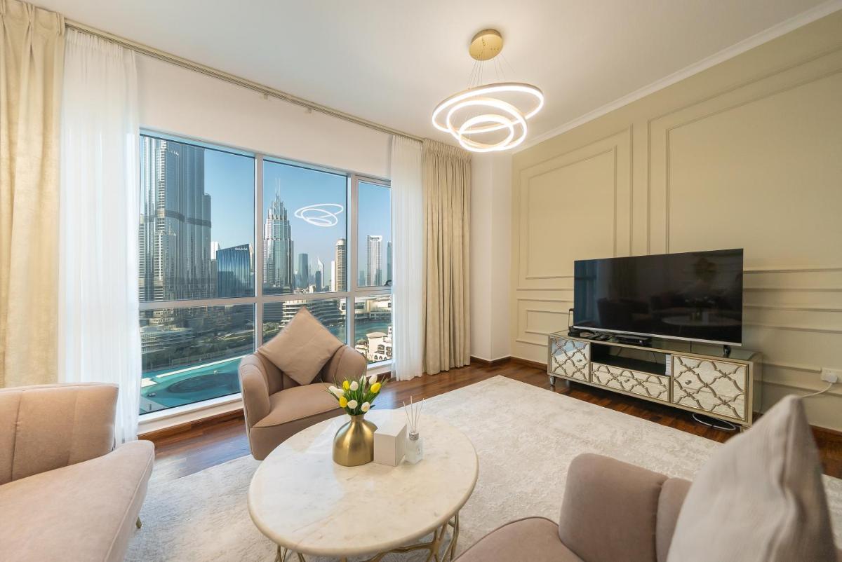 Luton Vacation Homes - Full Burj Khalifa & Fountain view, Downtown, Dubai - 18AB02 - Housity