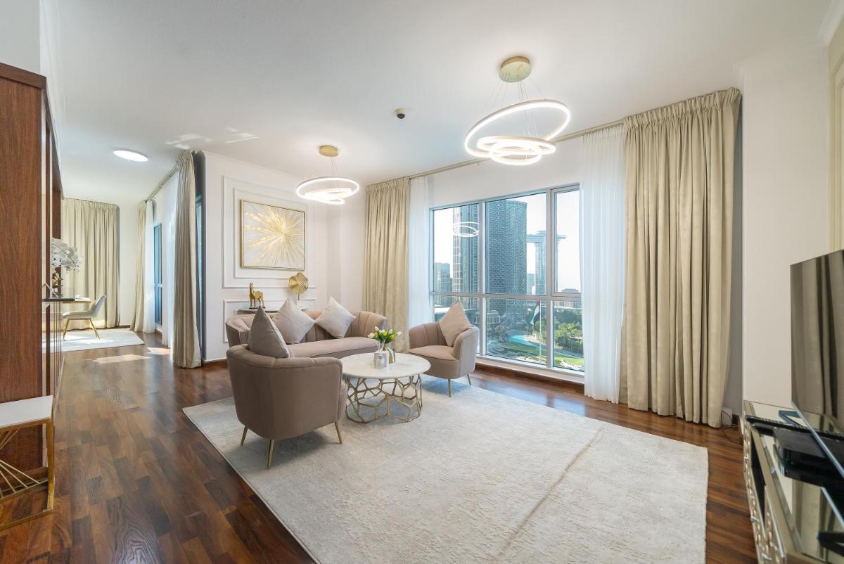 Luton Vacation Homes - Full Burj Khalifa & Fountain view, Downtown, Dubai - 18AB02 - Housity