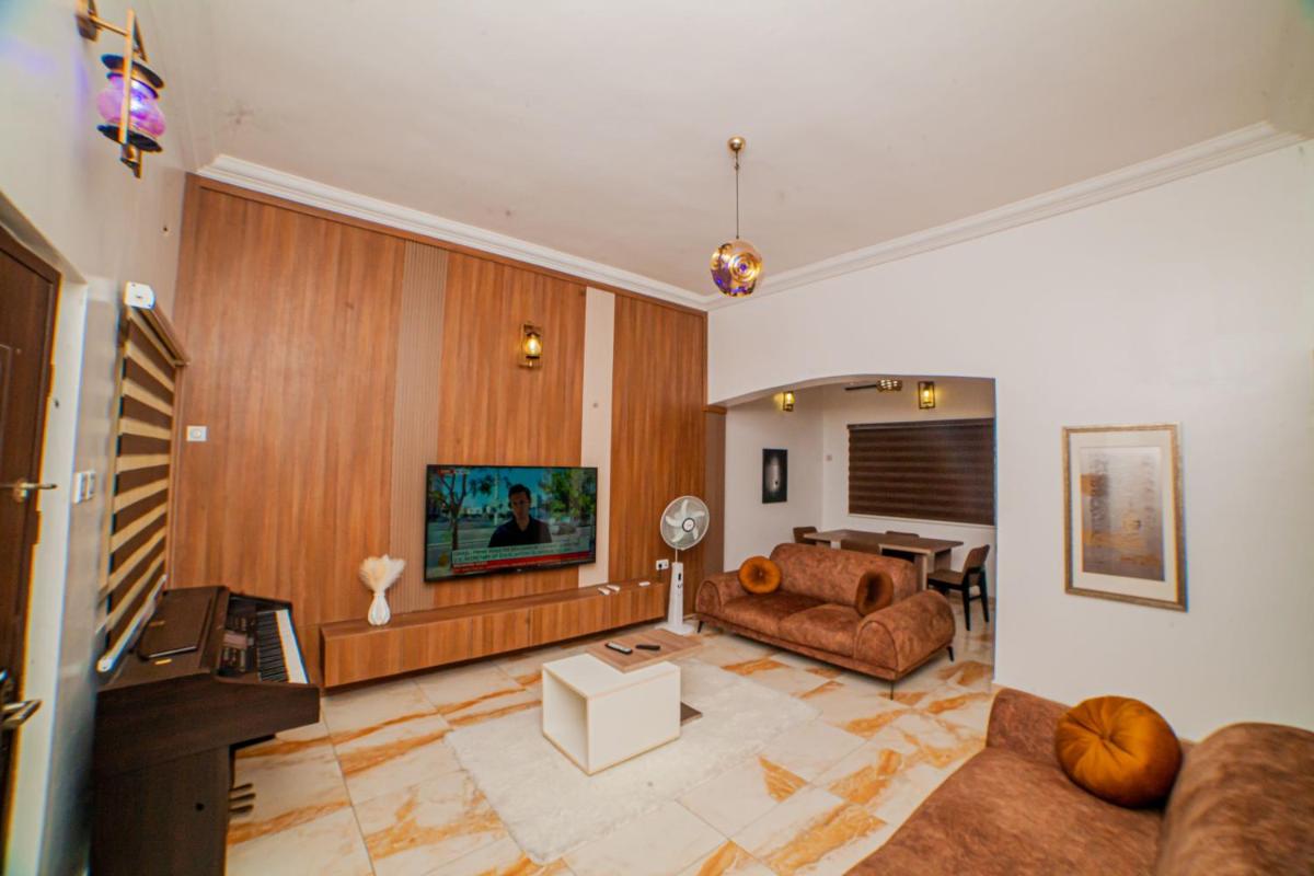 Suitetrails - Schemes Hotel And Apartment