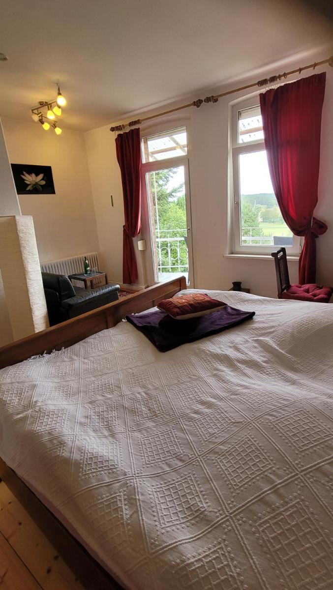 Gästezimmer Schöne Aussicht - Housity