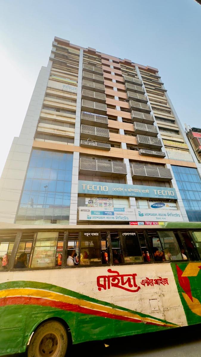 Suitetrails - Hotel Royal Blue Residence