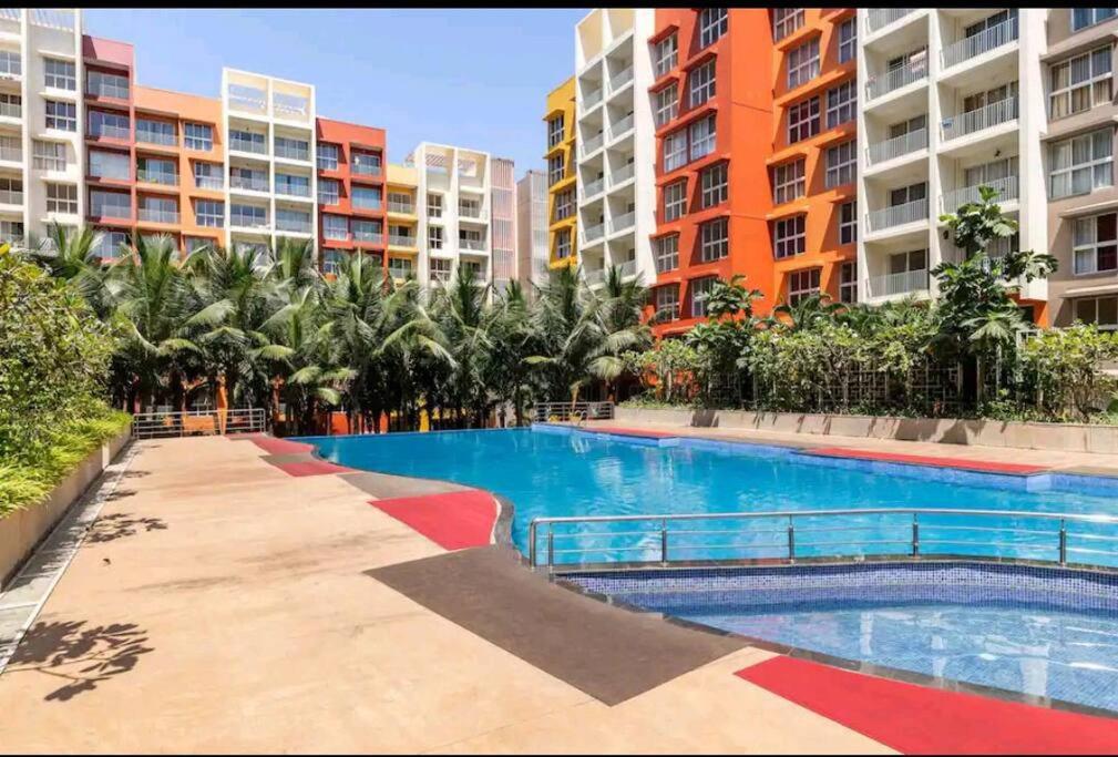 Pool view Studio Apartment - Housity