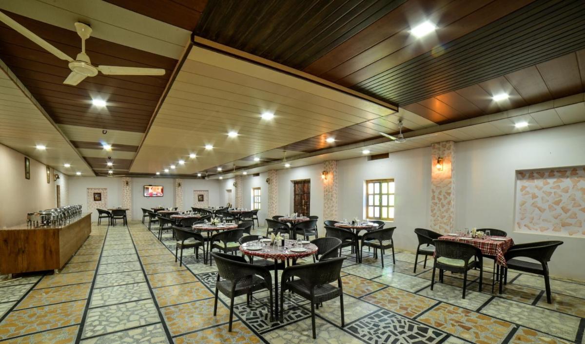 Lakhmana Desert Camp With Swimming Pool - Housity