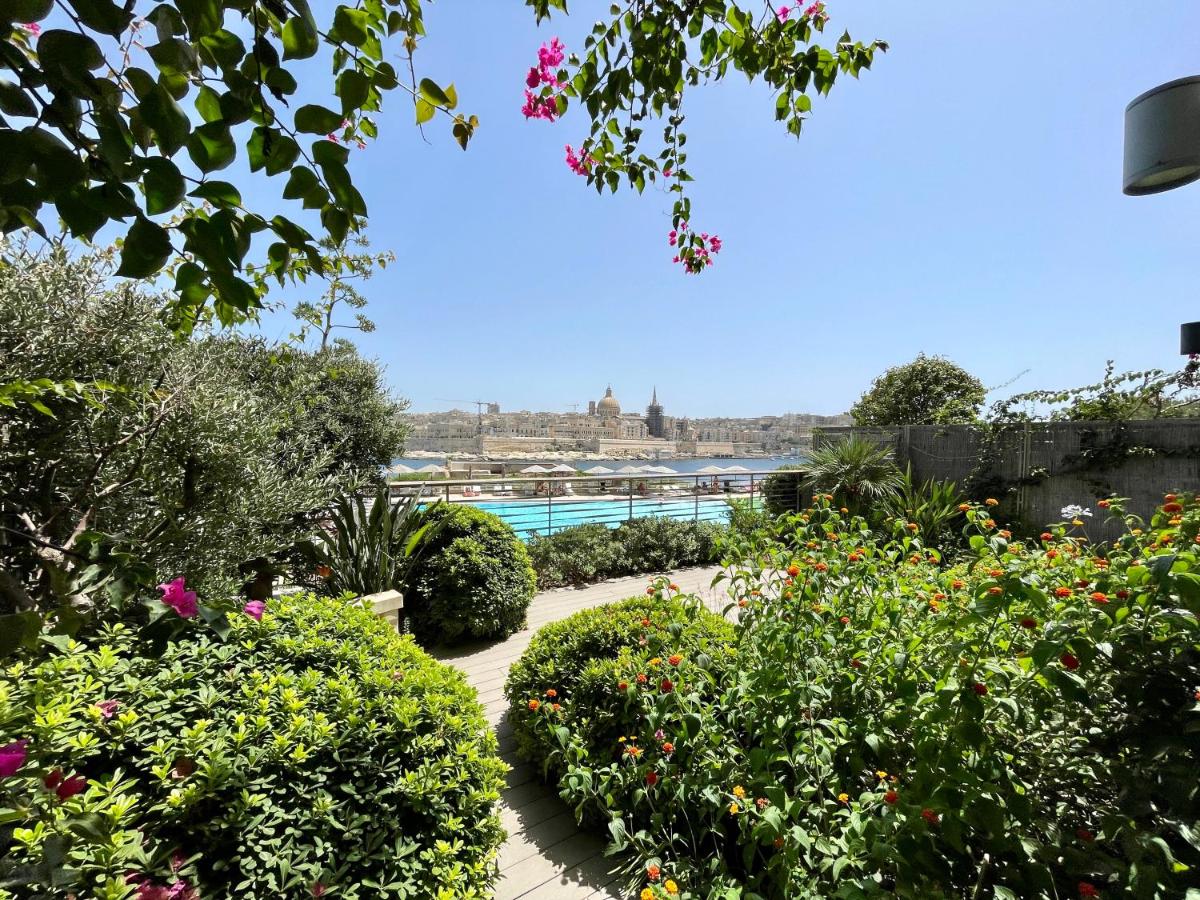 Luxury Apartment facing Valletta - Housity