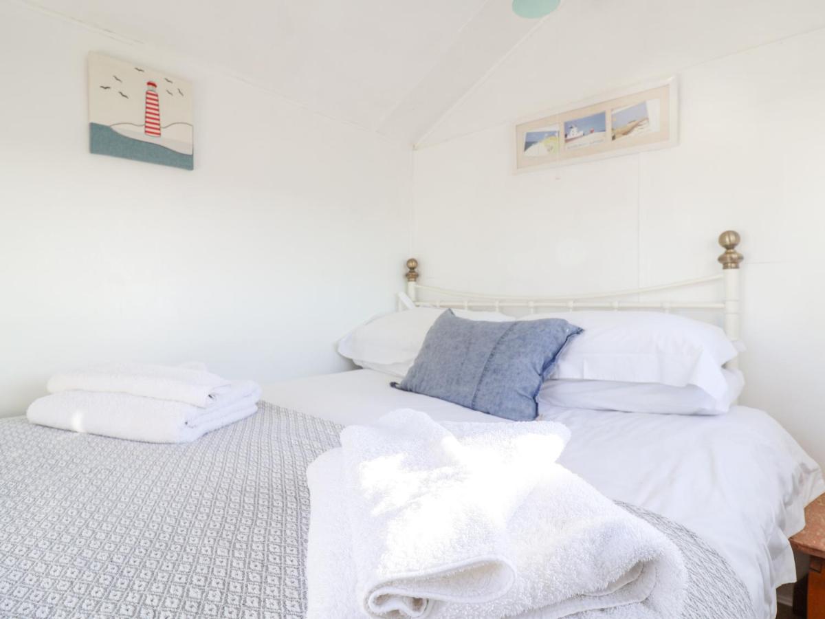 The Old Fisherman's Hut - Housity