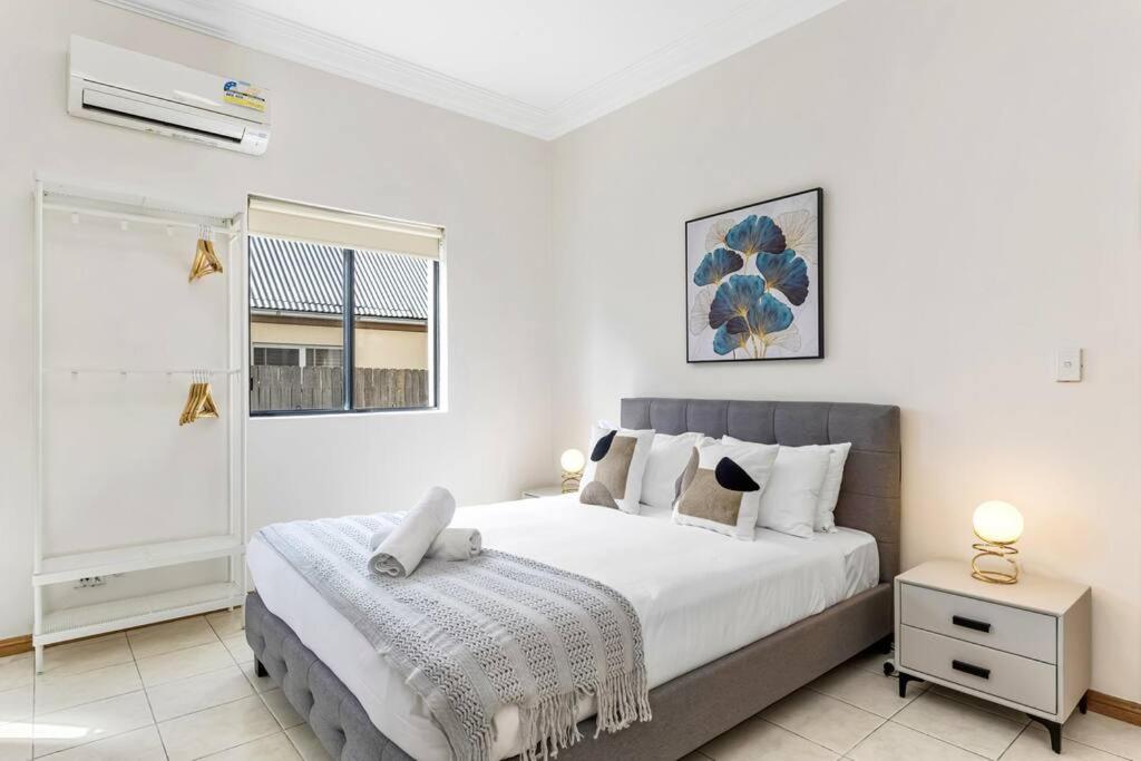 Cheerful three Bedroom house close to City - Housity