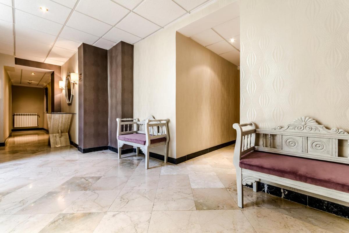 Hotel Sacromonte - Housity