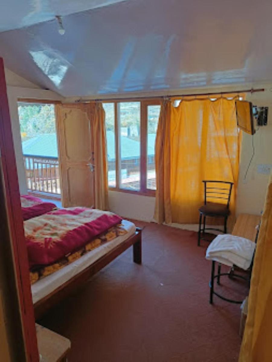 Shivalik kitchen home stay , Harsil - Housity
