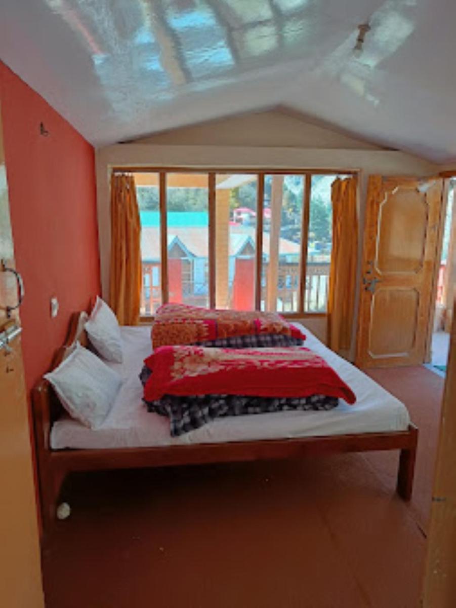 Shivalik kitchen home stay , Harsil - Housity