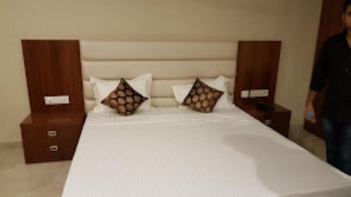 Hotel Vinayak Grand , Akbarpur - Housity