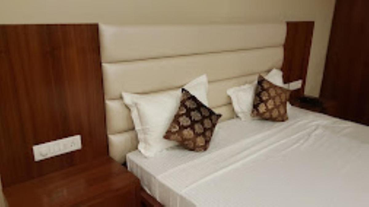 Hotel Vinayak Grand , Akbarpur - Housity