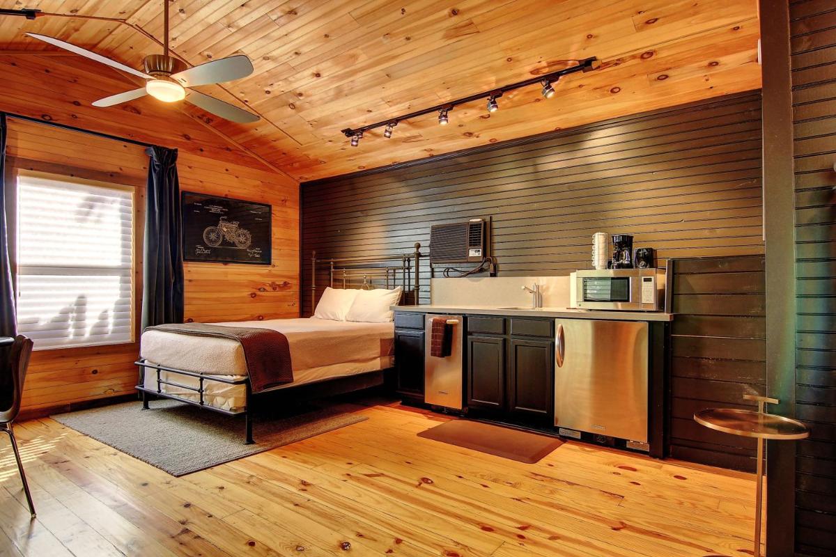 Suitetrails - The Hideout RR 6954