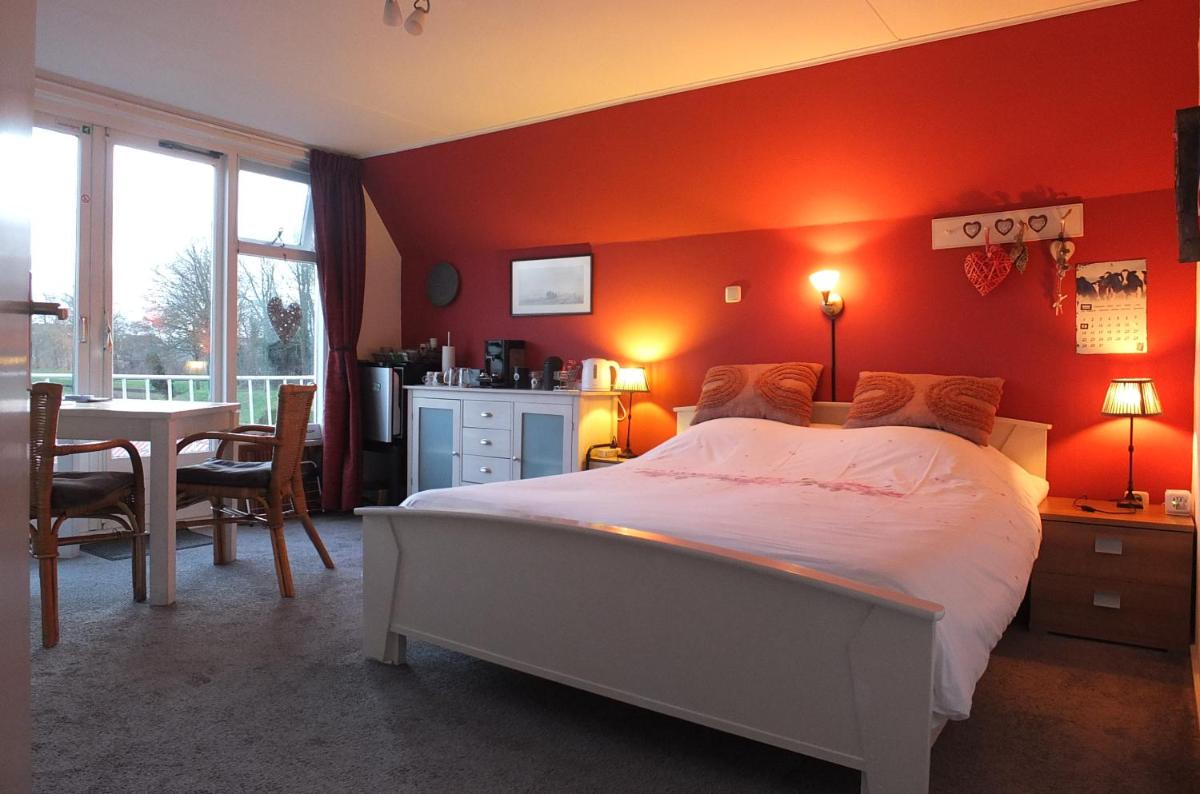 B&B Ferdivedaasje - Housity