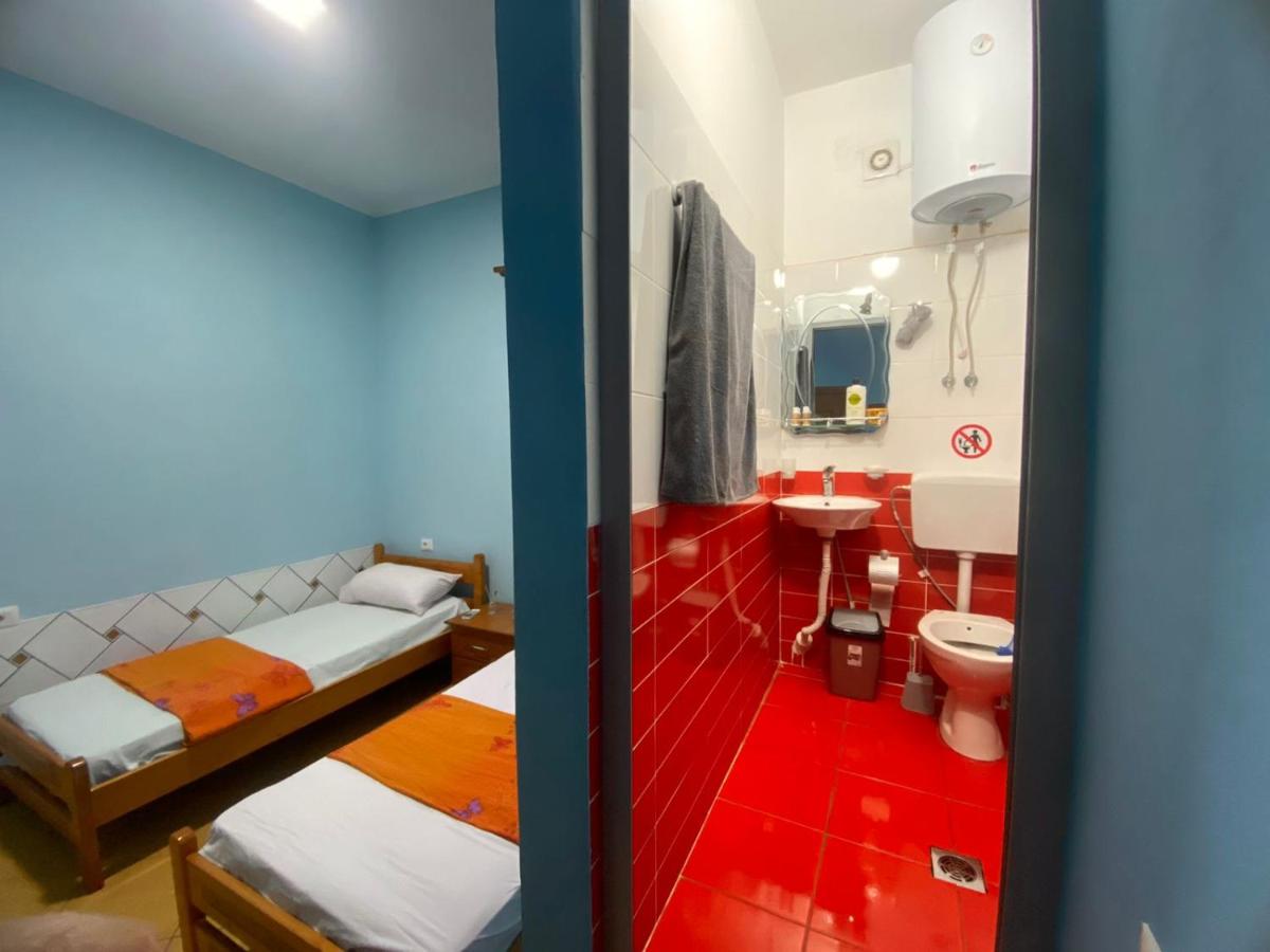 Suitetrails - RENT ROOM -RENI -