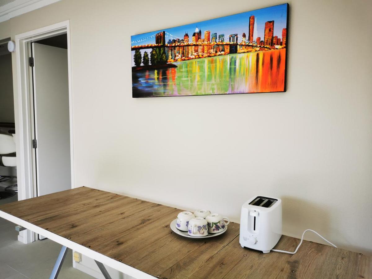 Sunshine hillcrest home - Housity